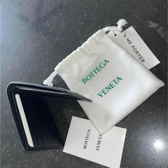 Bottega Veneta Bifold Black Leather Wallet